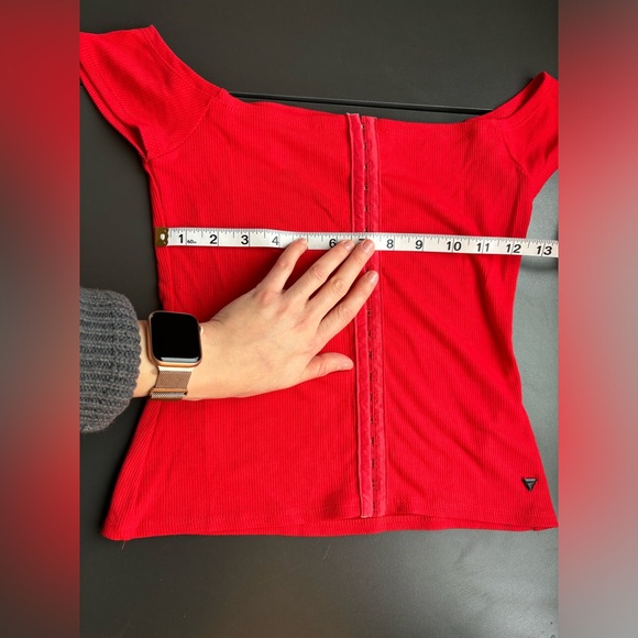Guess Red Ribbed Top with button down clasps - Picture 4 of 6